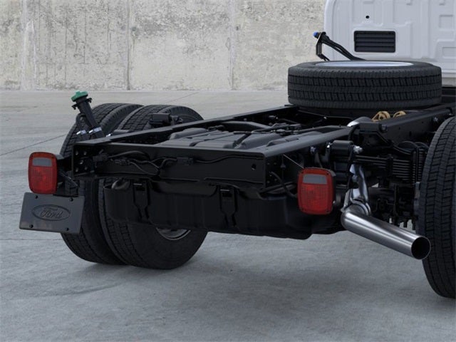 2025 Ford Super Duty F-550 XL DRW