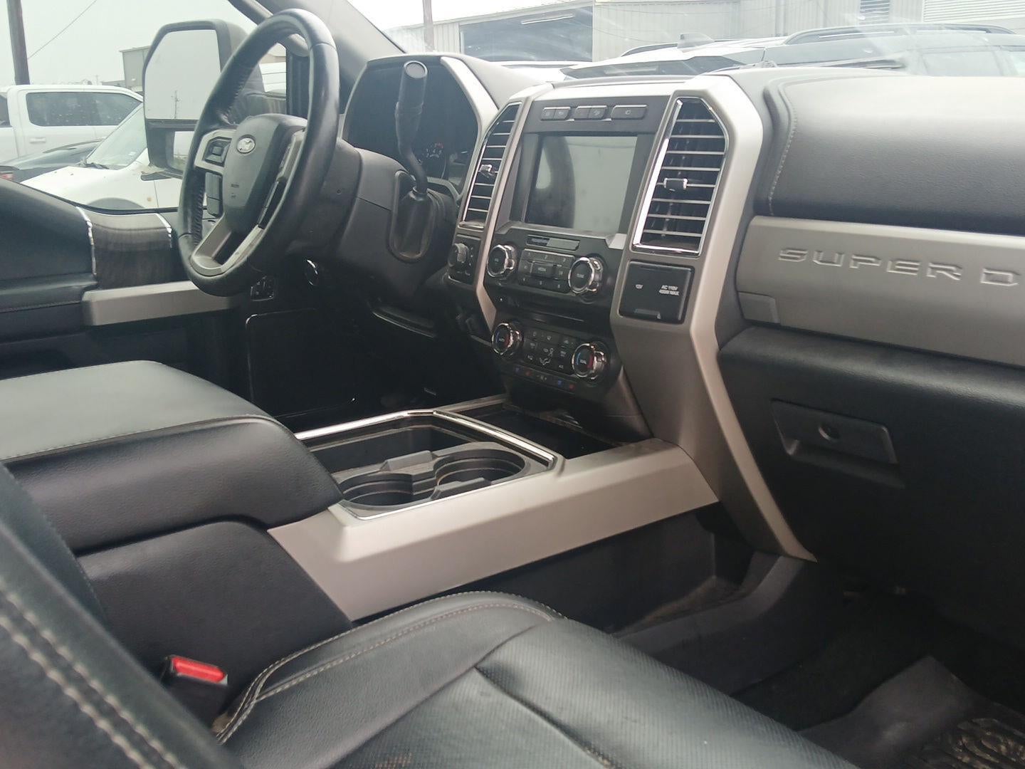 2017 Ford Super Duty F-250 Lariat