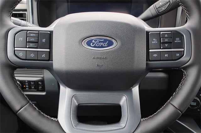 2026 Ford Super Duty F-450 Lariat DRW