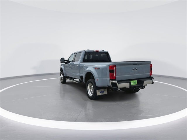 2026 Ford Super Duty F-450 Lariat DRW