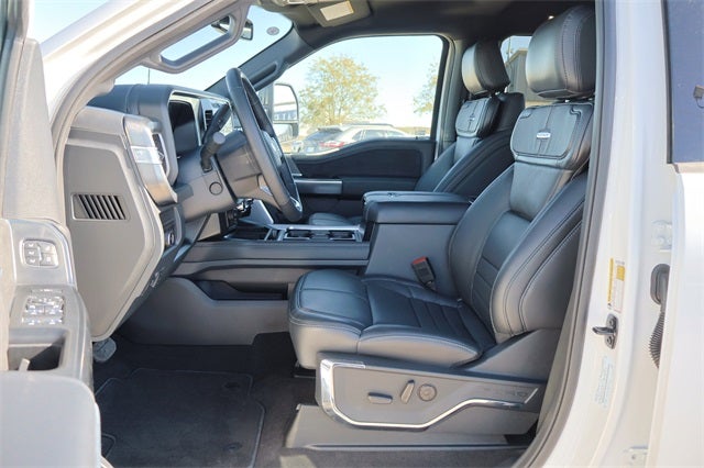 2025 Ford Super Duty F-450 Platinum DRW