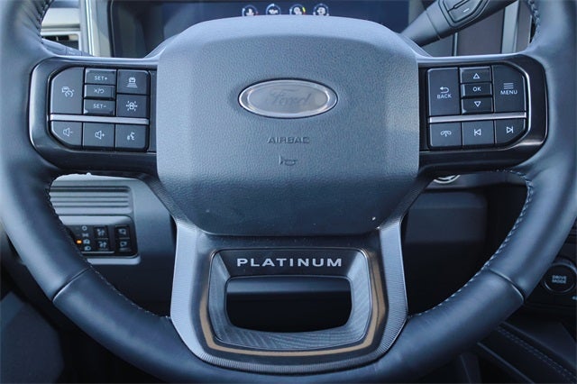 2025 Ford Super Duty F-450 Platinum DRW