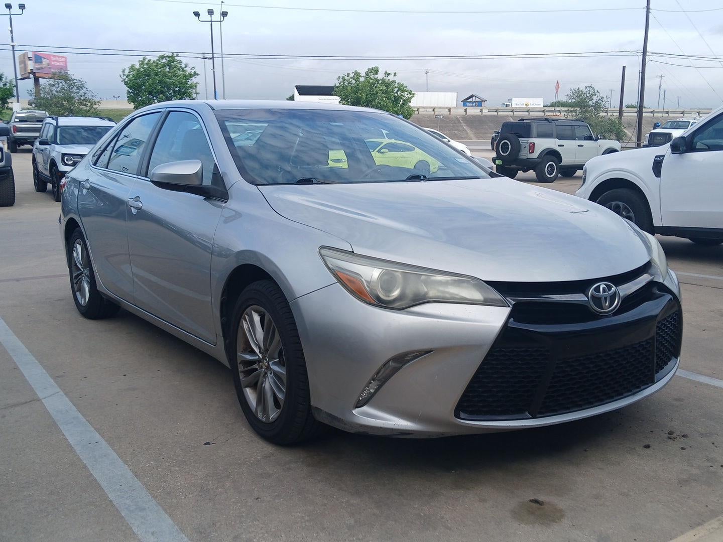 2016 Toyota Camry SE