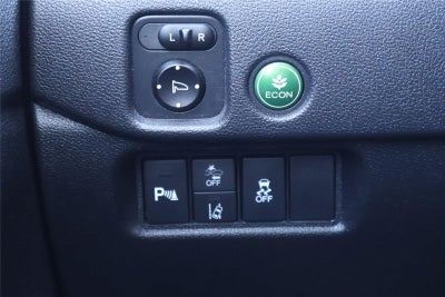 2020 Honda Pilot Touring w/Rear Captain's Chairs