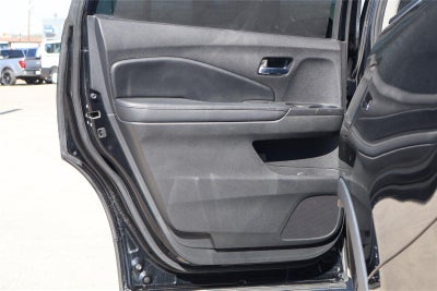 2020 Honda Pilot Touring w/Rear Captain's Chairs