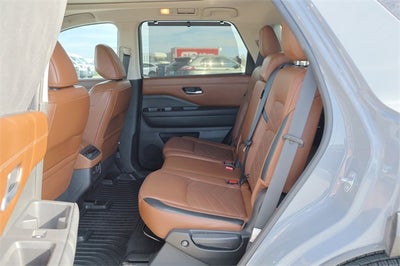 2022 Nissan Pathfinder Platinum