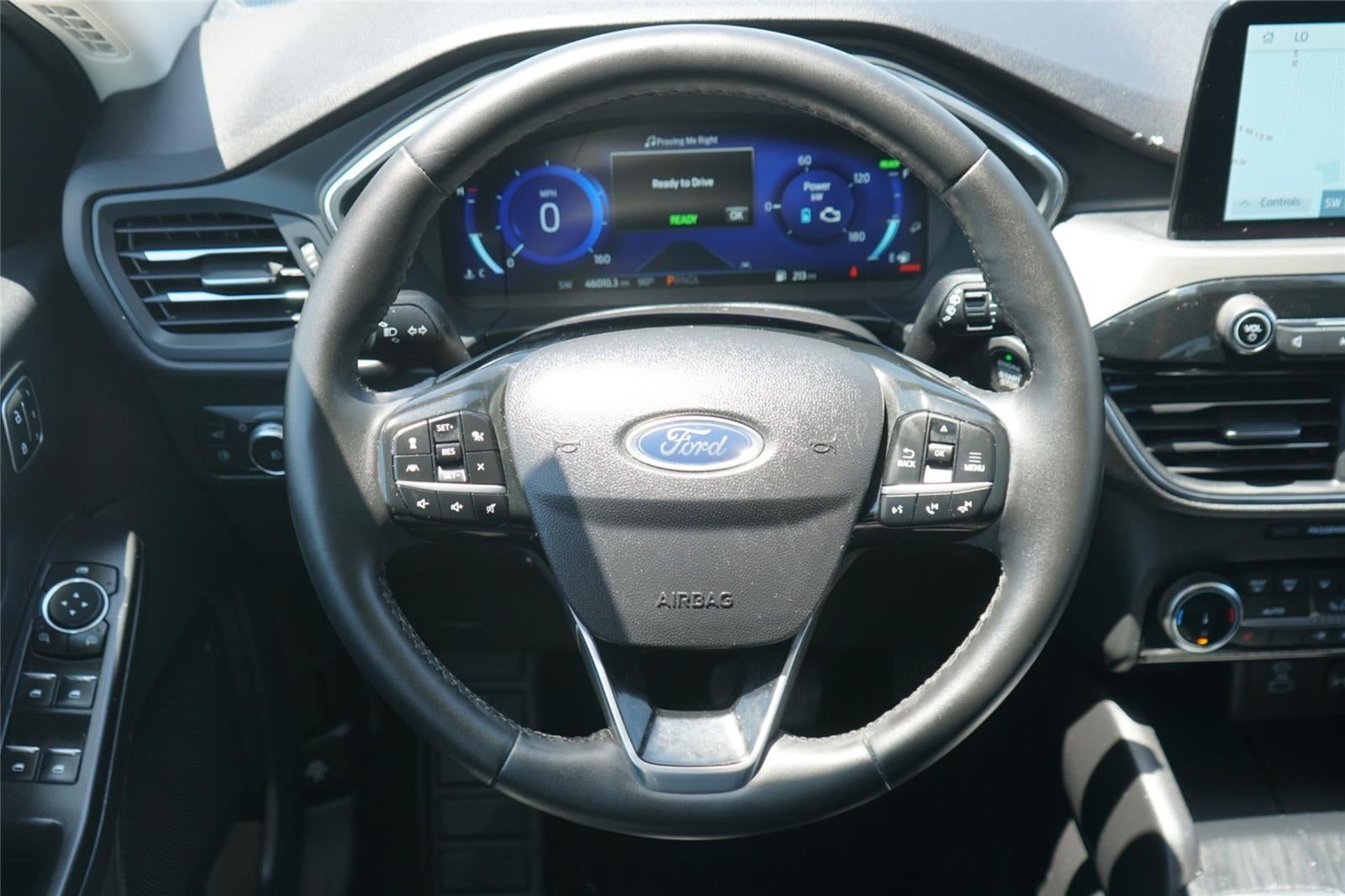 2022 Ford Escape Hybrid Titanium