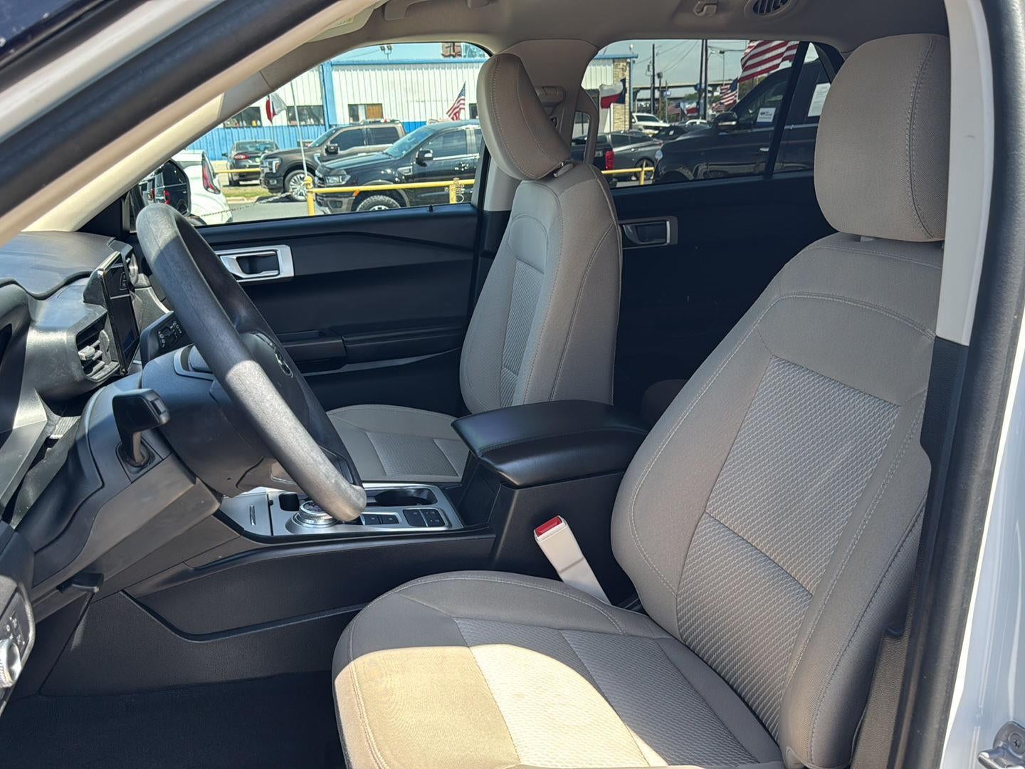 2022 Ford Explorer Base