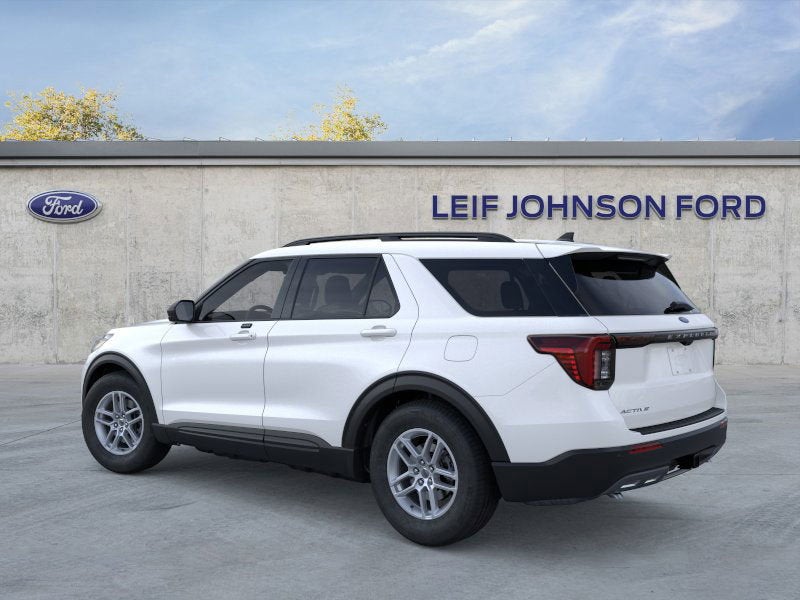 2026 Ford Explorer XLT