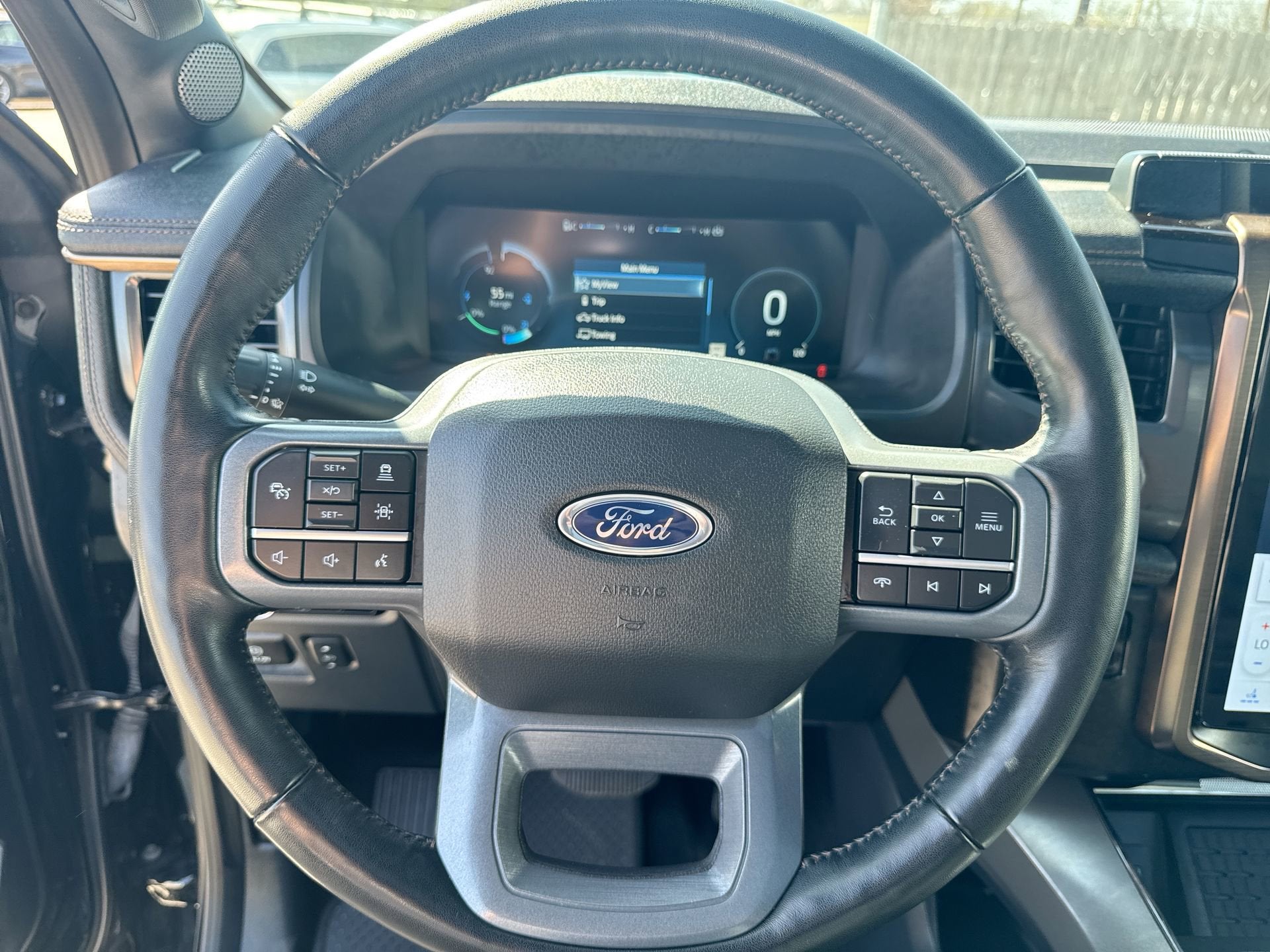 2023 Ford F-150 Lightning Lariat