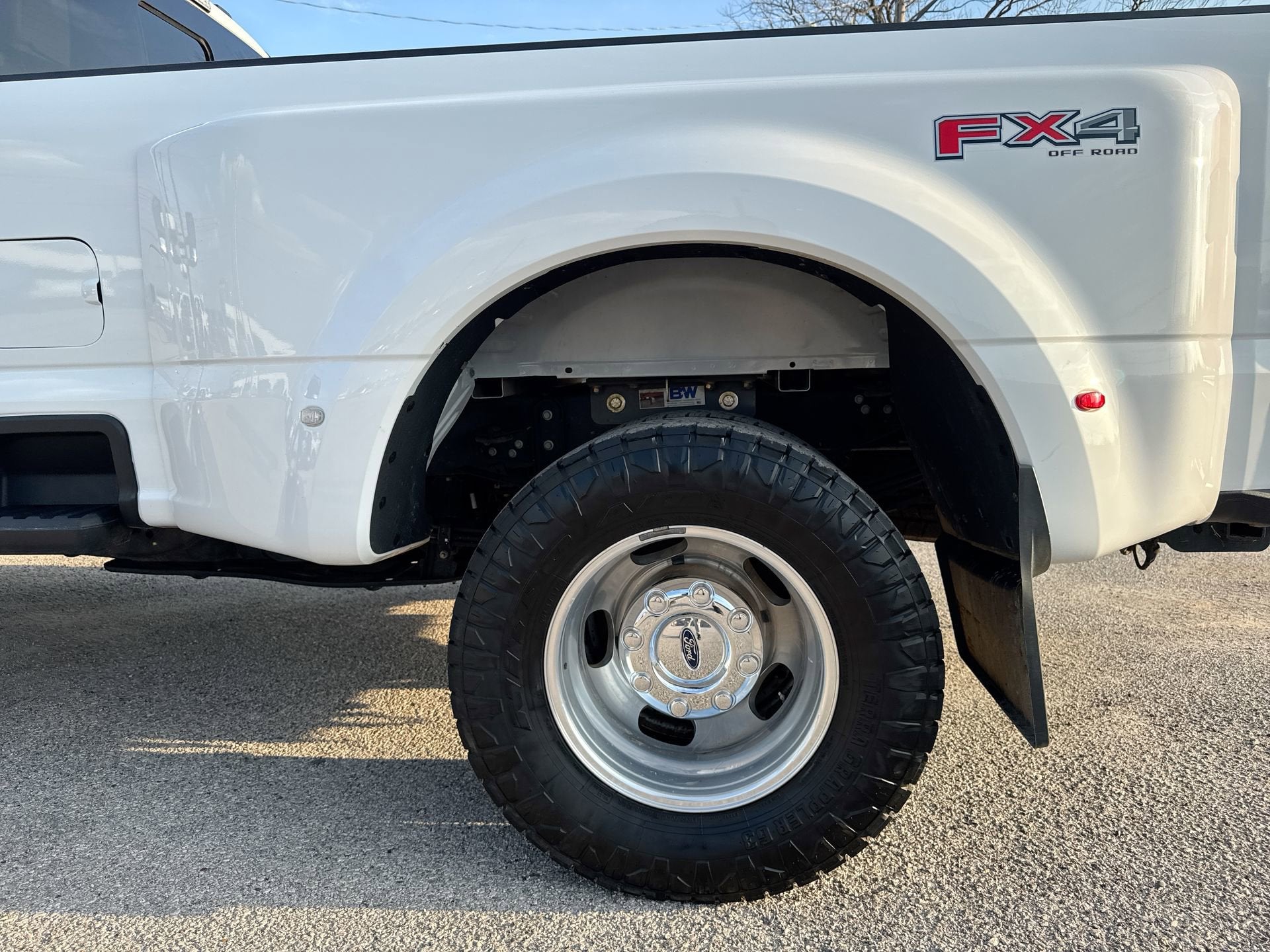 2024 Ford Super Duty F-350 Lariat