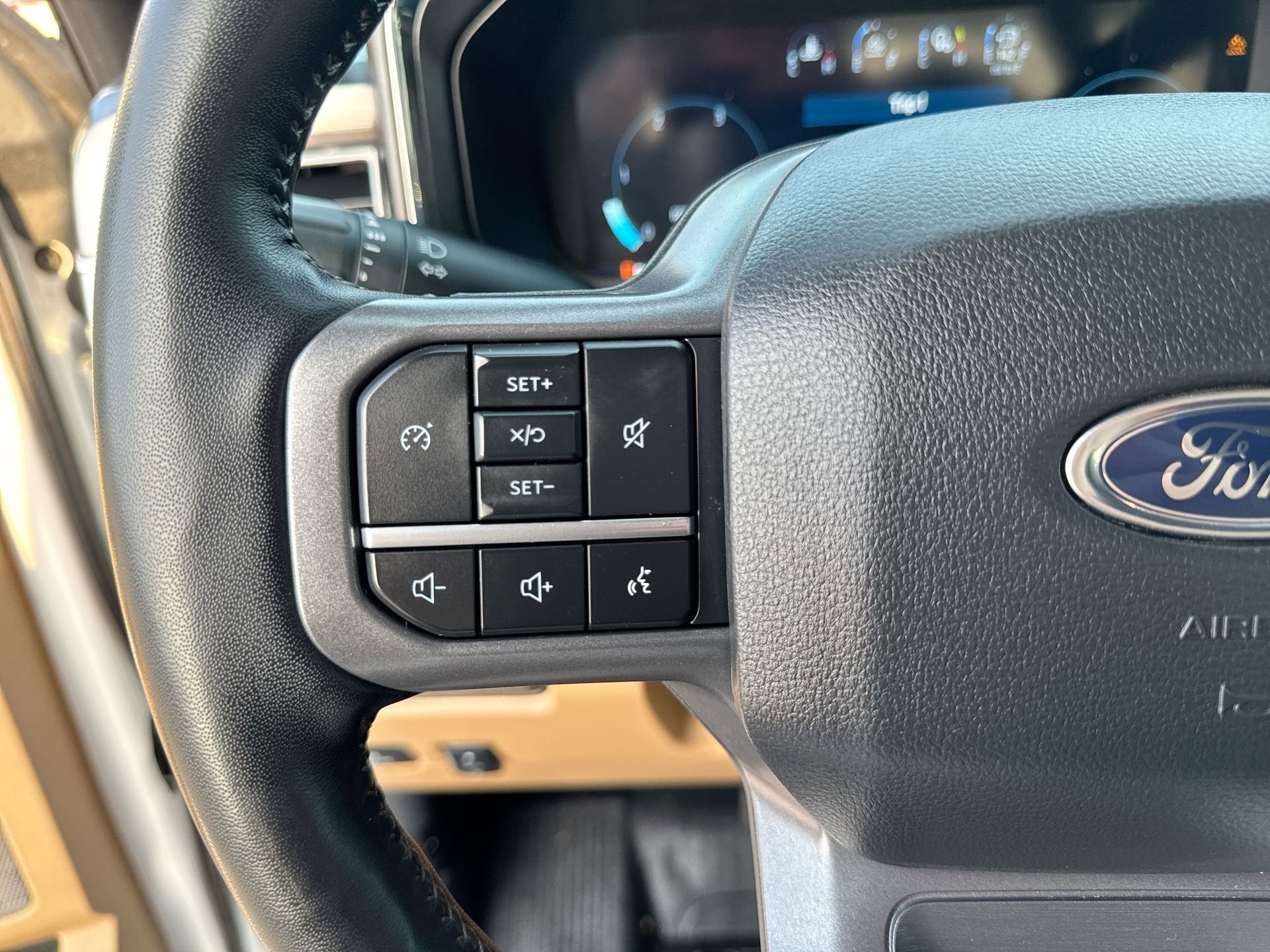 2024 Ford Super Duty F-350 Lariat