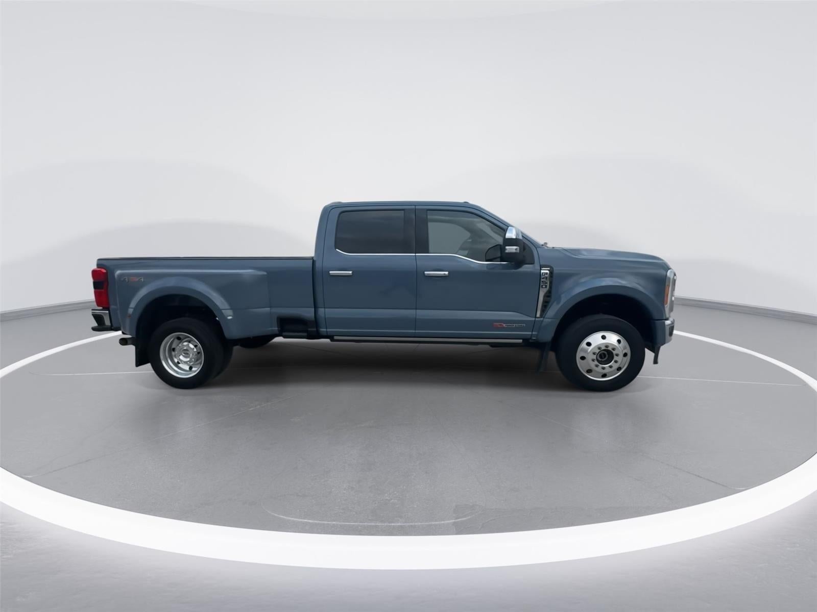 2023 Ford Super Duty F-450 Lariat