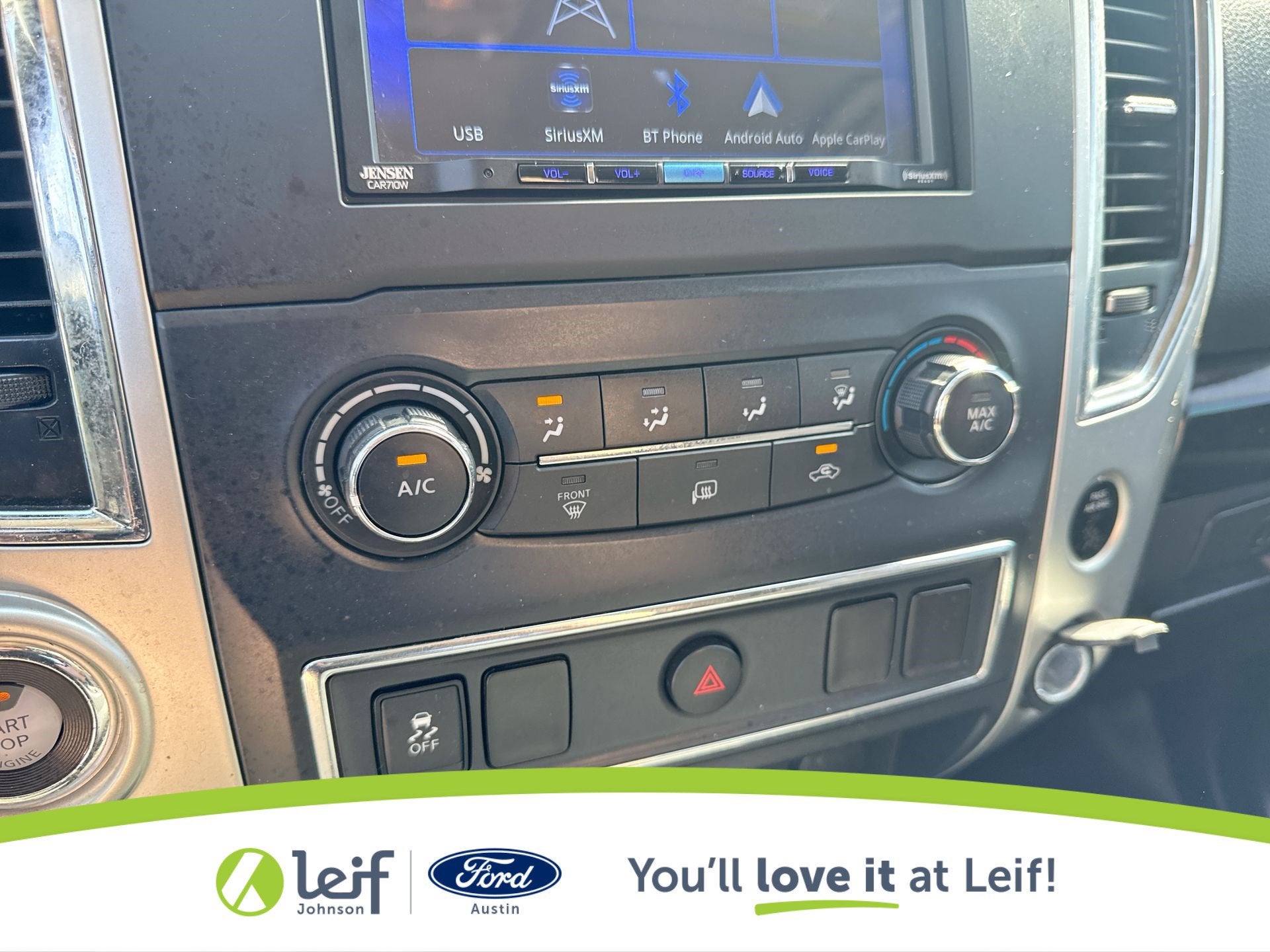 2017 Nissan Titan SV