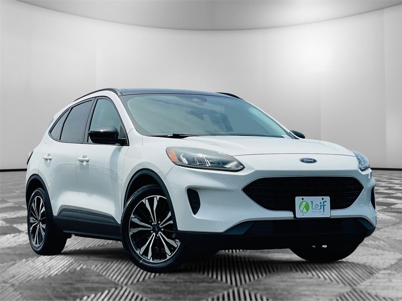 2021 Ford Escape SE FWD's photo