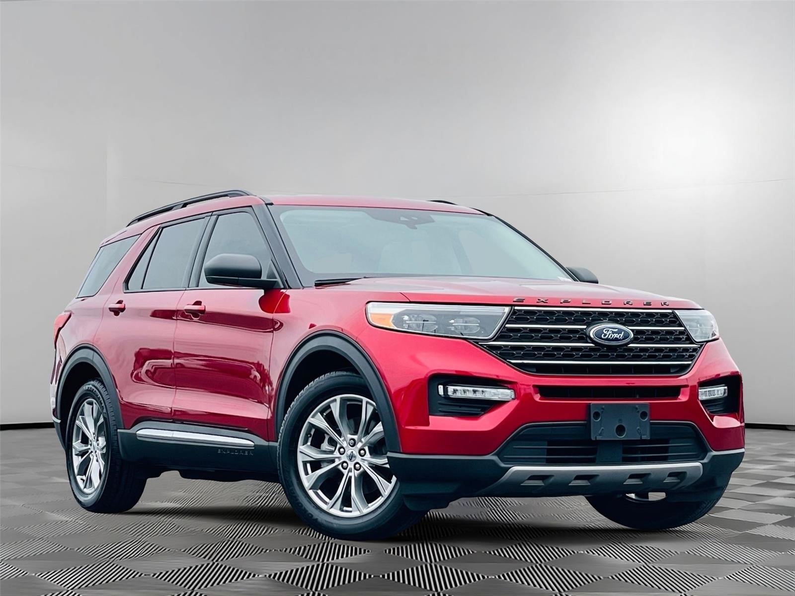 2023 Ford Explorer XLT RWD's photo