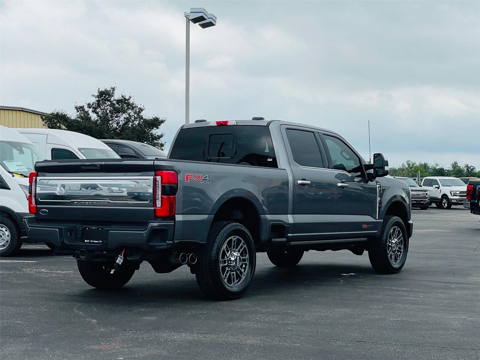 2024 Ford Super Duty F-350 Limited