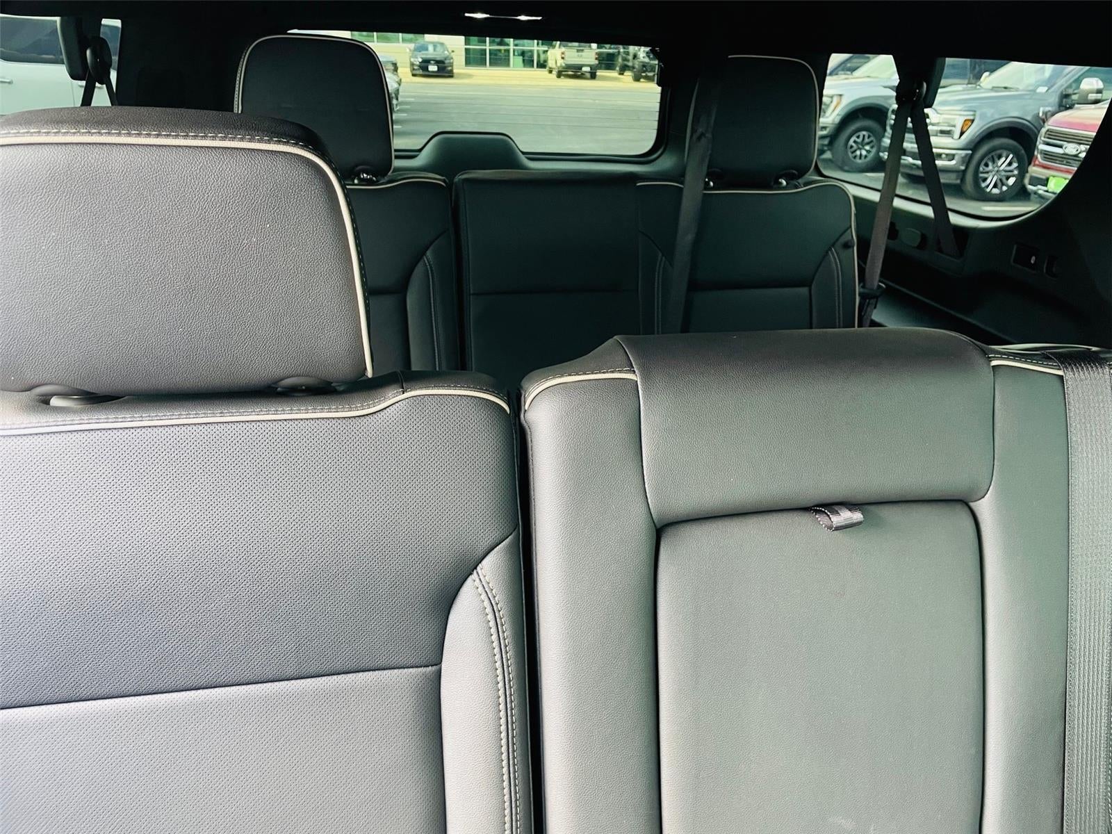 2024 GMC Yukon XL SLT