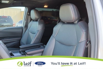 2025 Toyota Sienna XSE 7 Passenger