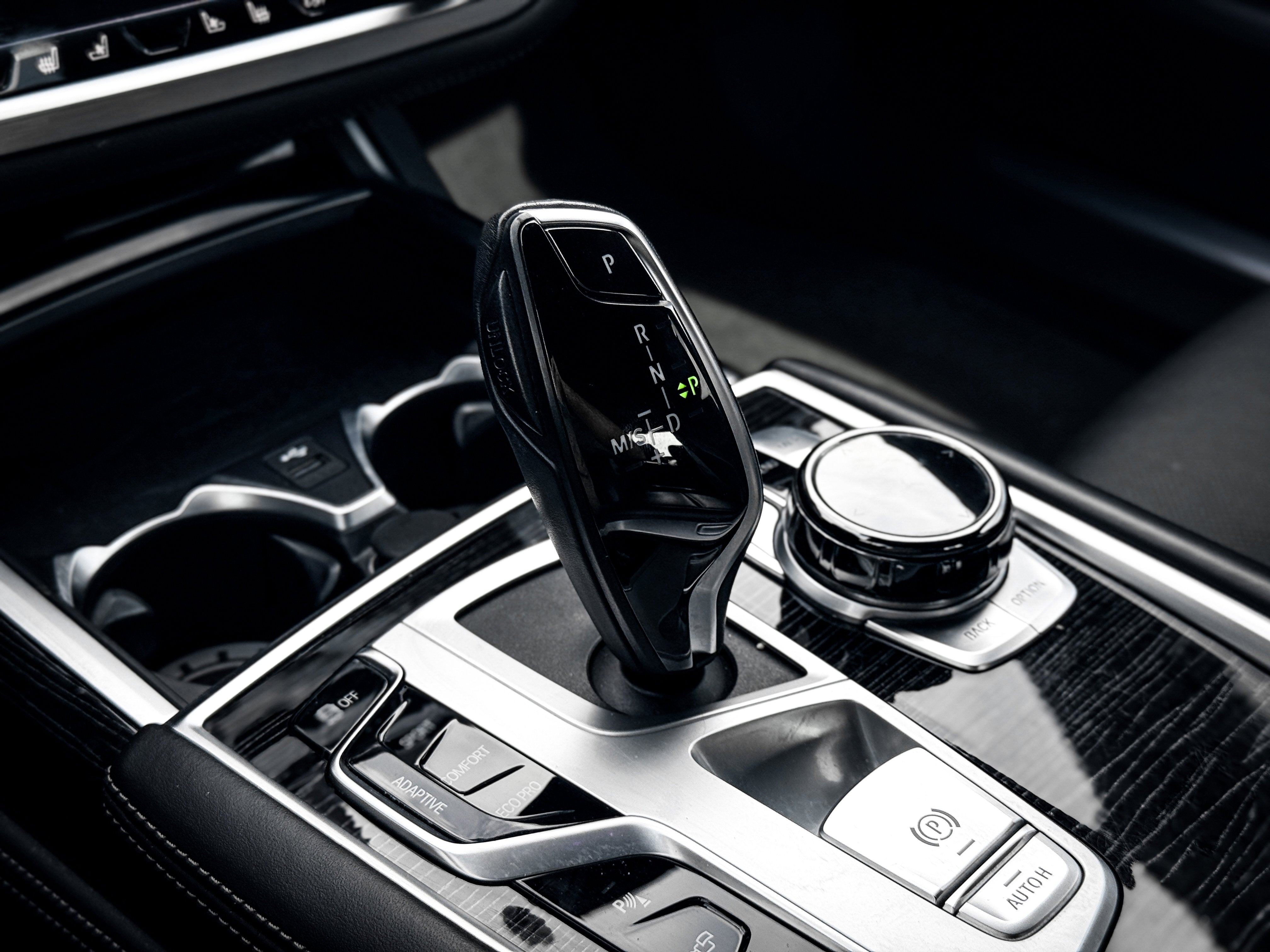 2021 BMW 750i xDrive