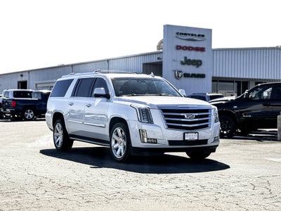 2018 Cadillac Escalade ESV Luxury